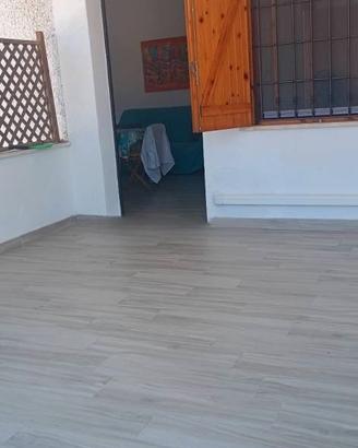 Anzio trilocale arredato con giardino