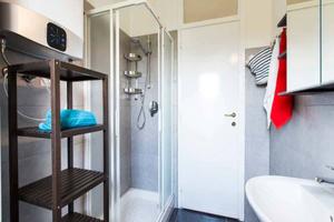 Stanza in appartamento di 209 m² a Milano