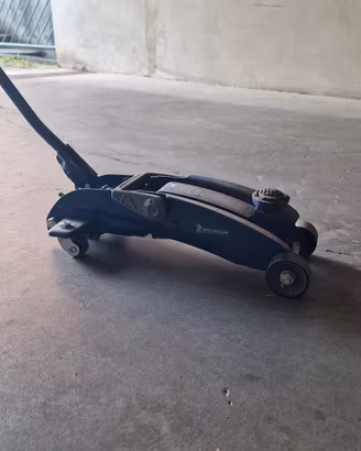 Cric idraulico a carrello Michelin Speedy Lift 2T