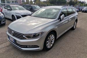Volkswagen Passat Variant 2.0 TDI DSG Business Blu