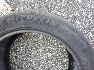 Gomme estive 245/45R18 Michelin primacy