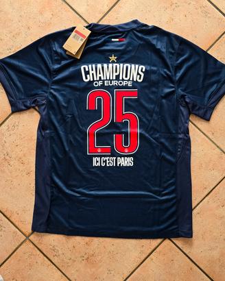 Psg maglia celebrativa 