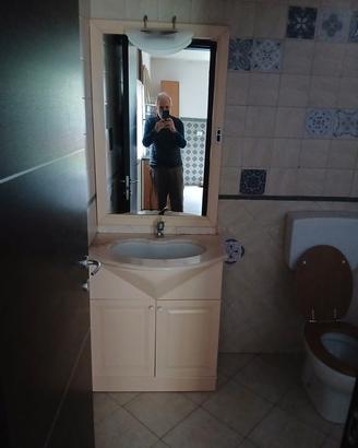 Mobile bagno con specchio