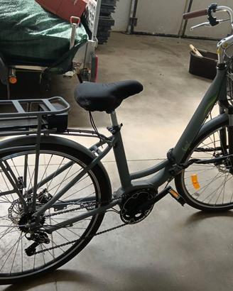 Bici Elettrica iVel  – Come Nuova, Usata 1 Volta