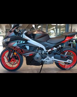 Apriglia rs 457 prisma dark ricambi