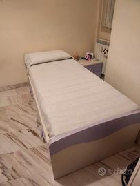 LETTO A SCOMPARSA  E COMODINO