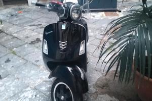 Piaggio Vespa 300 GTS - 12/2017