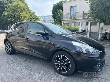 Renault Clio 1.2 75CV 5 porte Wave - ok neopatenta