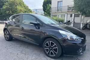 Renault Clio 1.2 75CV 5 porte Wave - ok neopatenta