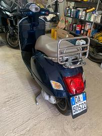 Vespa 250 gts