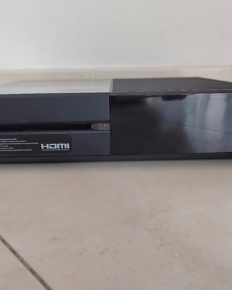 Xbox One (500 GB) + 1 Controller