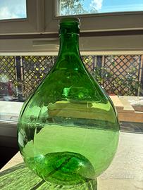 Vetro verde di damigiana