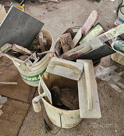 Stock Attrezzi da Muratore e Piastrellista
