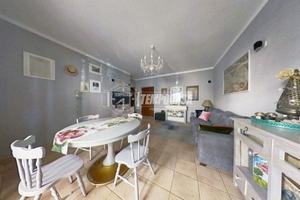 APPARTAMENTO P. TERRA CON GARAGE