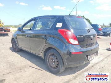 Hyundai i20 pb, pbt 1.1 crdi 75cv 12-15 -ricambi