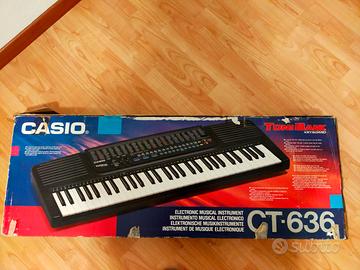 Tastiera Casio con supporto