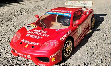 Automodello Ferrari radio comandata