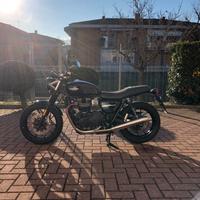 Triumph Street Twin 900