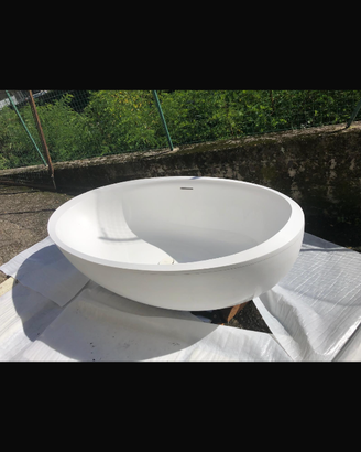 Vasca da bagno teuco più miscelatore gessi