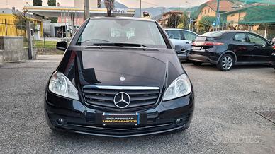 Mercedes-benz A 160 EURO 5 .. ADATTA AI NEOPATENTA