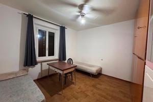 Stanza Disponibile - Ancona, Ugo bassi