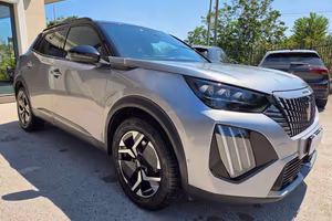 Peugeot 2008 BlueHDi 130 S&S EAT8 GT + 360°