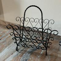 Portariviste in ferro battuto nero