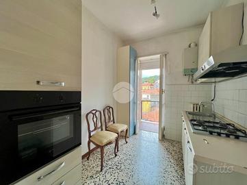 3 LOCALI A LANZO TORINESE