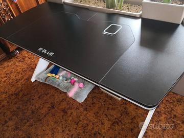 Tavolo Gaming Desk E-Blue con illuminazione RGB