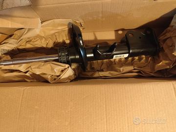 ammortizzatore sx originale Mercedes classe a w176