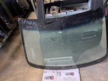 chevrolet spark  parabrezzo anteriore 2013