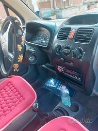 OPEL Agila 1ª serie - 2001