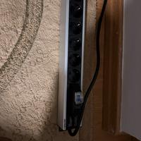 UNITA DISTRIBUZIONE ENERGIA 12 PRESE PDU