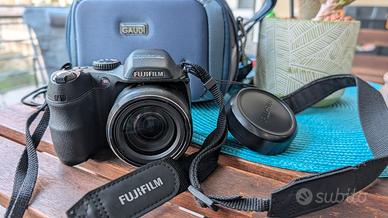 Fujifilm Finepix S2000 HD