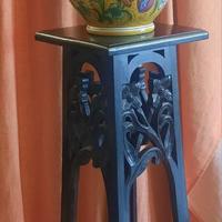 Colonnina in legno massello intagliato