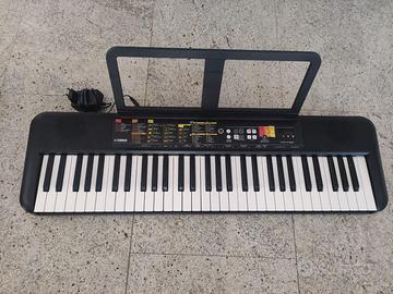 Tastiera musicale Yamaha PSR-F52