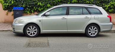 Toyota Avensis 2.0 D-4D 16V Station wagon 