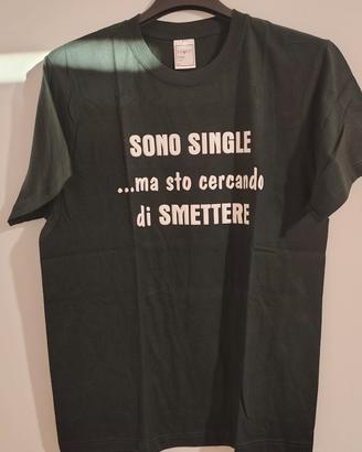 T-shirt divertenti "Sono single"