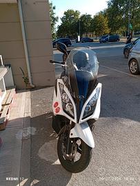 Kymco Downtown 300i - 2013
