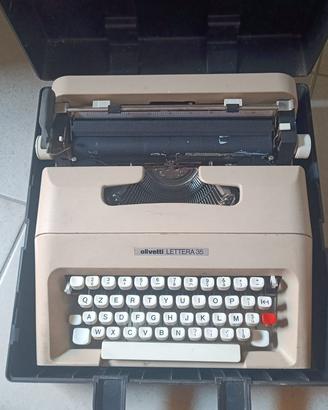 Macchina da scrivere Olivetti Lettera 35 -