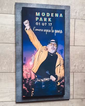 Quadro in legno omaggio a Vasco Rossi 