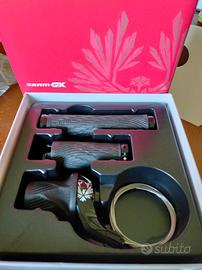 Sram, manopole + grip + cambio e filo