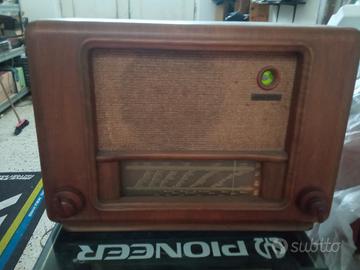radio a valvole Minerva