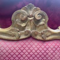 Antica poltroncina in legno dorato