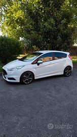 FORD Fiesta 6ª serie - 2017