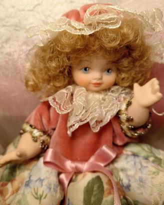 Bambola In porcellana vintage da collezione 