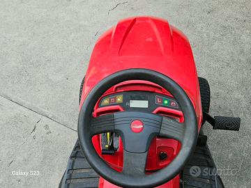 trattorino tagliaerba 