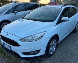 Ford Focus 1.6 120 CV GPL SW Titanium