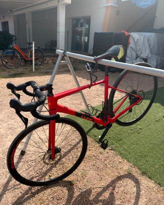 bici da corsa in carbonio