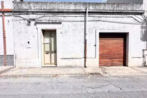CASA INDIPENDENTE A SAVA